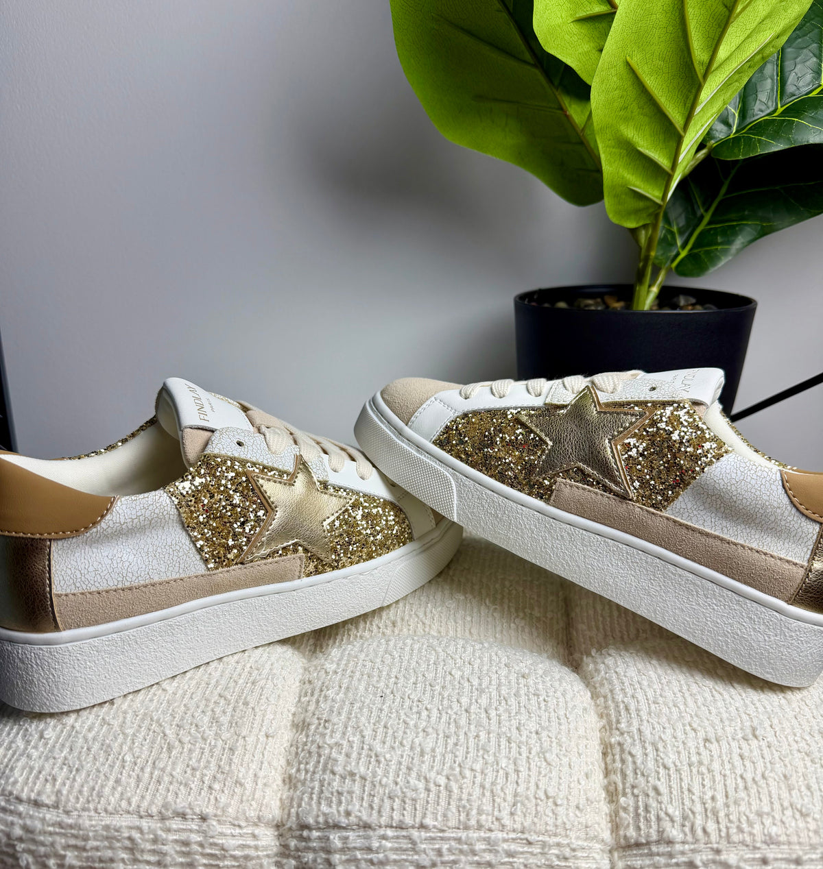 NOS BASKETS DORÉES ✨
